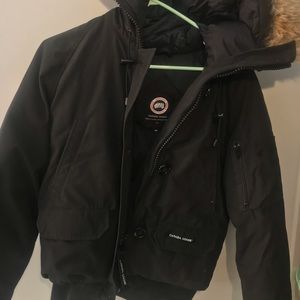Black W medium Canada Goose parka style 7950L